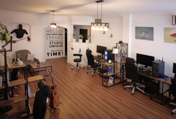 Decamoond-Office-3 1st kerman brand inovation studio